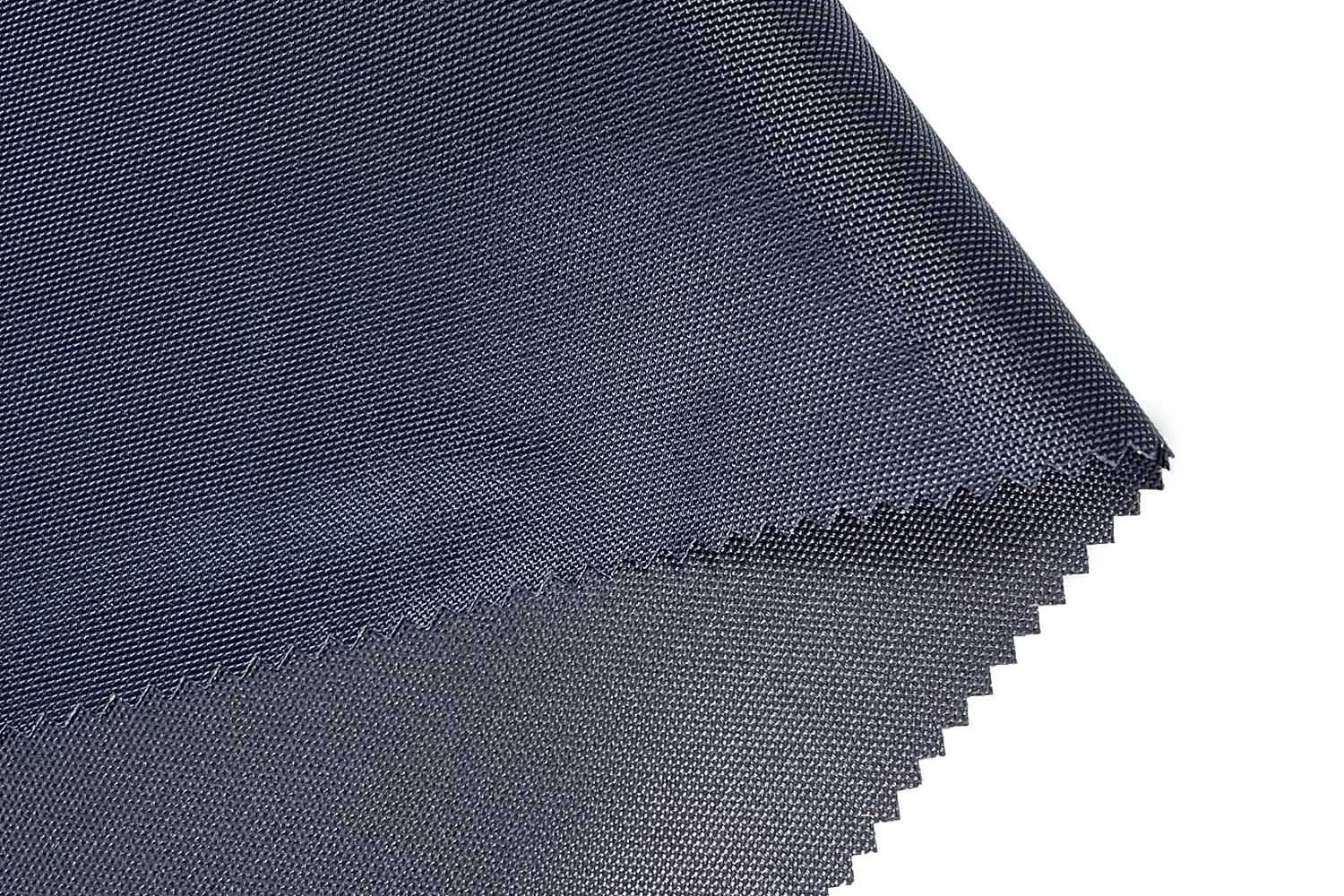 900d Gucci s potaženým PU